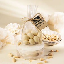 CU621F Api Snacks Migdały w białej czekoladzie 