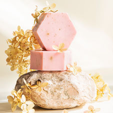 HT104. Mydło różane