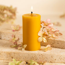 SA34 Świeca z wosku pszczelego