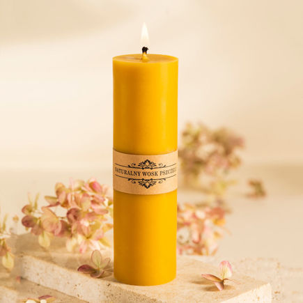 Świeca z wosku pszczelego