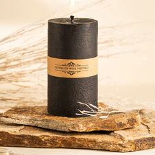 S085 K  CZARNY Świeca z wosku pszczelego